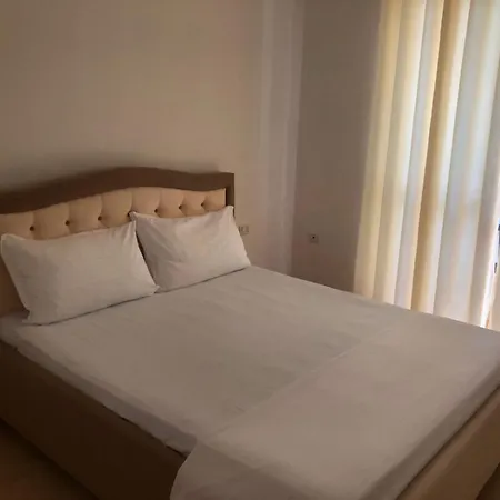 Apartament Besi *